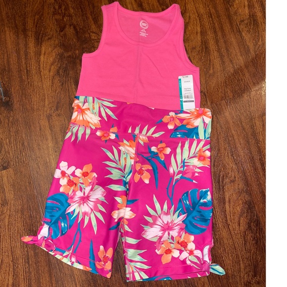 Girls 10/12 Shorts & Tank top bundle - Picture 1 of 1